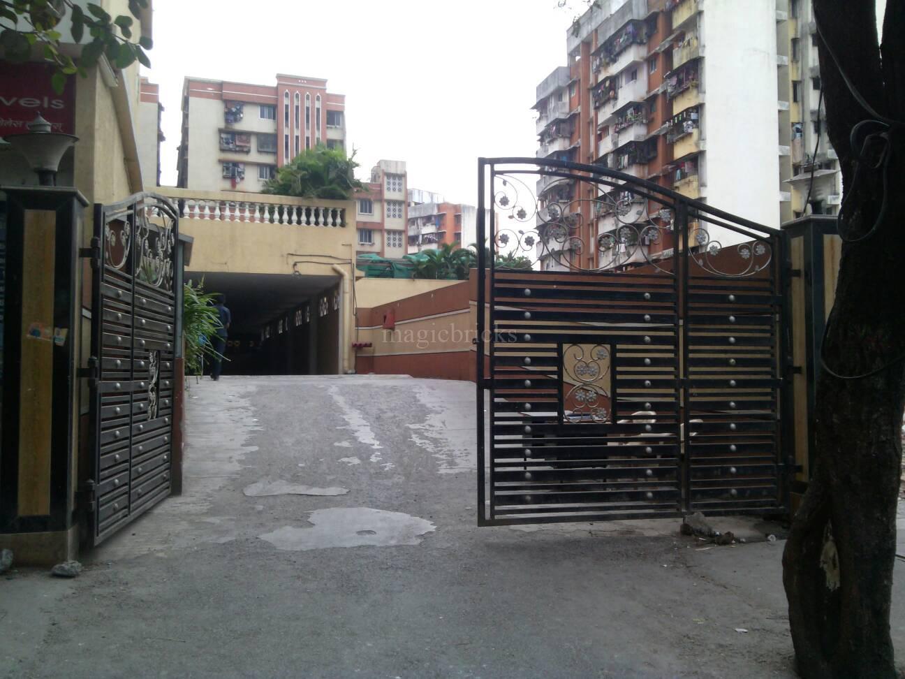 Sai Tirth Gate